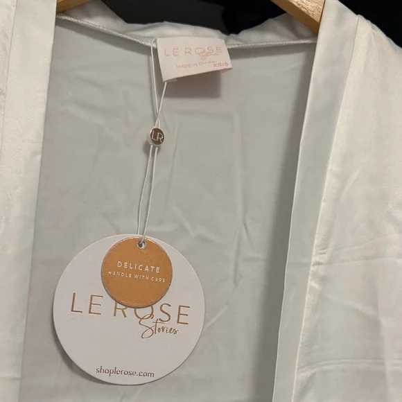 White Lace Trim Robe - Picture 2 of 3